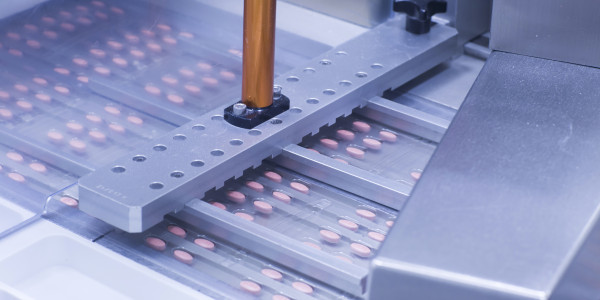 Automatizaciones Robóticas de Procesos - RPA Pedralba · Automatizaciones Robóticas de Procesos - RPA para Farmacéuticas