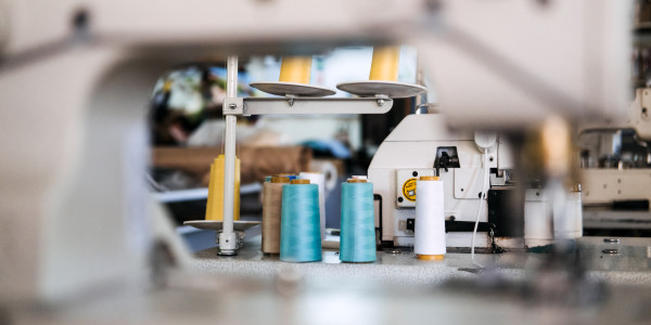 Garras Robóticas a Medida / Manos Robot / Grippers / EOAT Miramar · Grippers con Agujas para Textiles y Productos con Fibras
