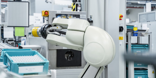 Robots Industriales / Robotización / Cobots Pedralba · Robot para Corte por Ultrasonidos / Soldado por Ultrasonidos